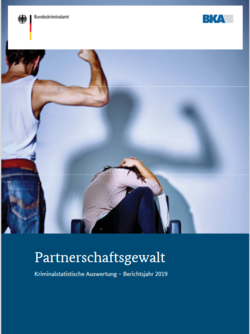 Polizeiliche Kriminalstatistik Partnerschaftsgewalt 2019 Titelbild der polizeilichen Kriminalstatistik zu Partnerschaftsgewalt